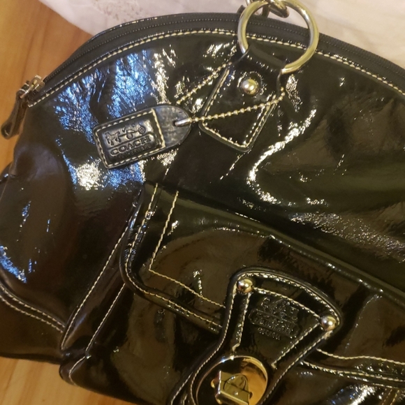 Black shiny coach bag - Picture 4 of 7